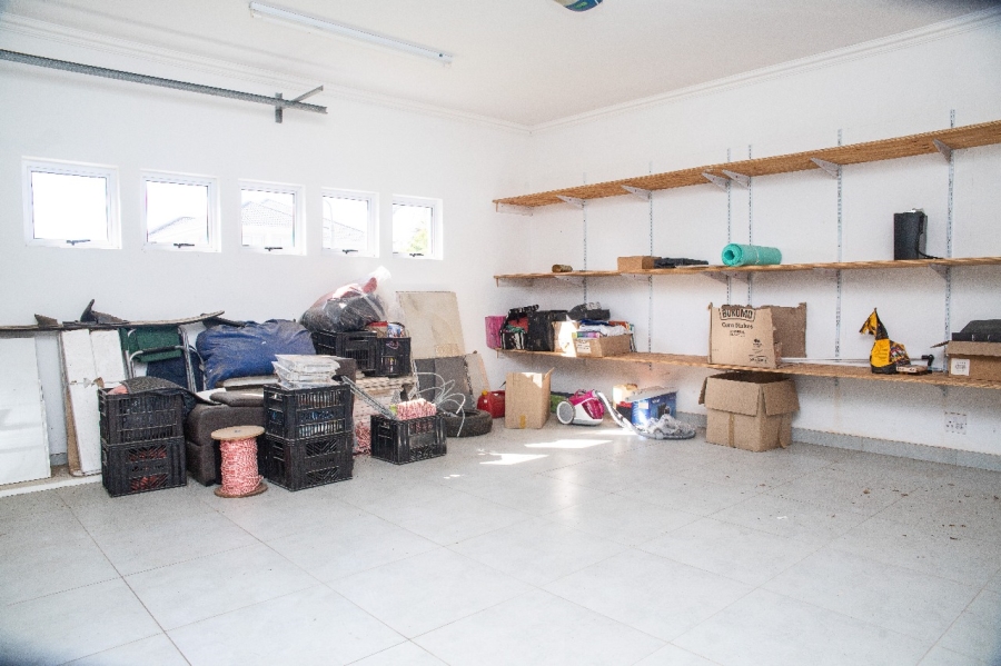 5 Bedroom Property for Sale in Beacon Bay Eastern Cape